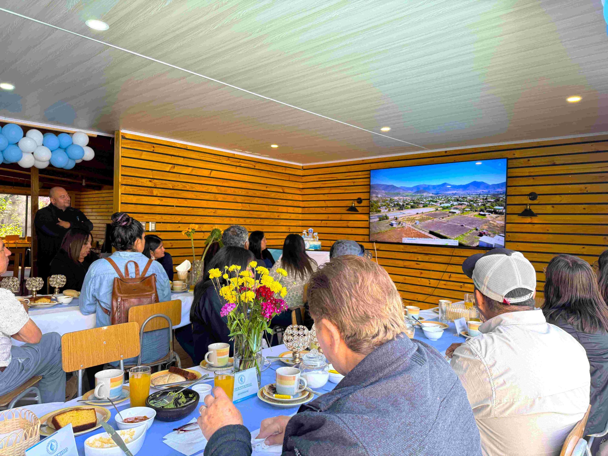 12 Desayuno Aniversario 8 UC