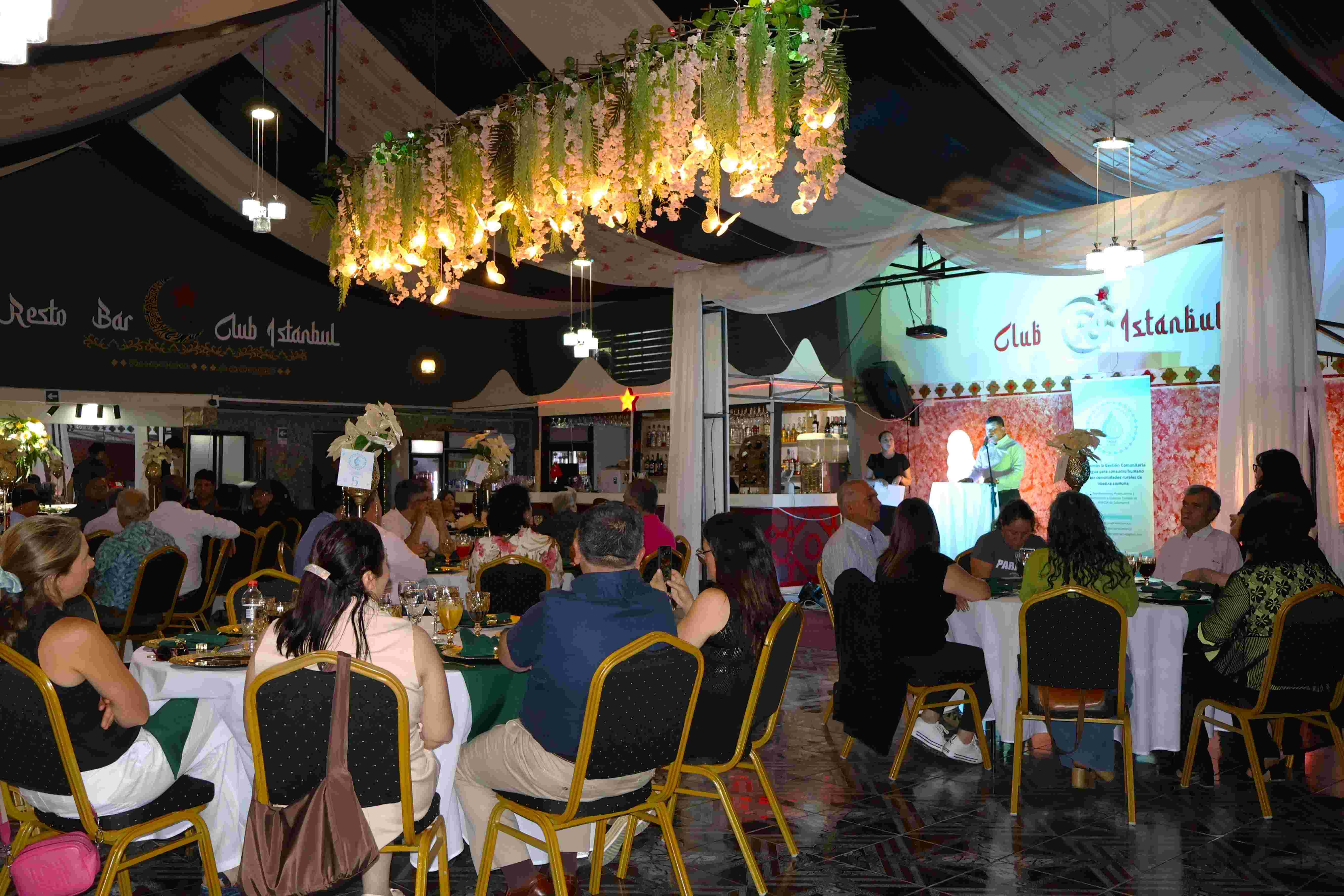 COMPROMISO, RECONOCIMIENTO Y VISIÓN DE FUTURO MARCARON LA CENA DE FIN DE AÑO DE LA UC APR/SSR DE SALAMANCA