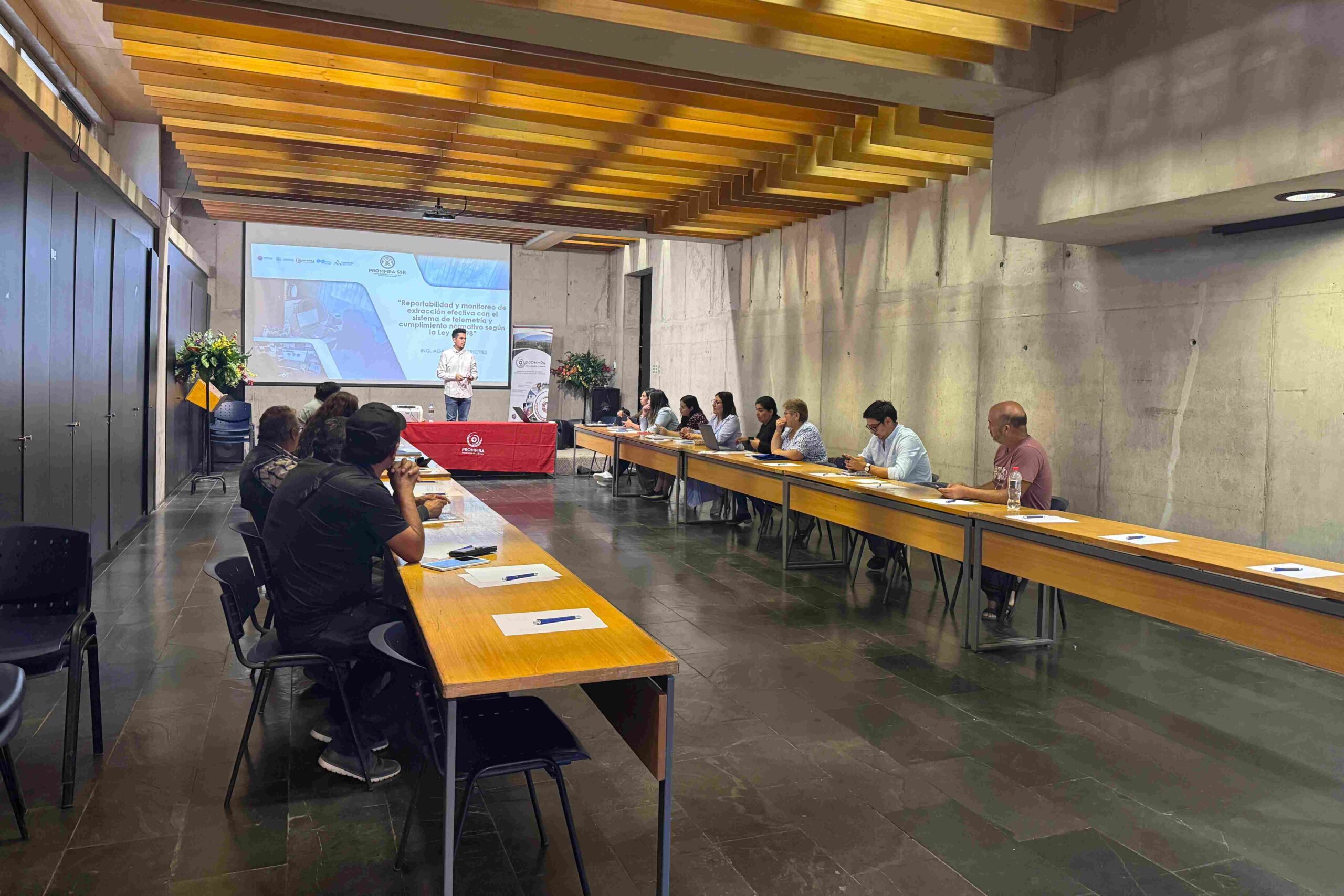 UNIÓN COMUNAL Y COMITÉS APR/SSR DE SALAMANCA FORTALECEN SUS CAPACIDADES TÉCNICAS EN TALLER DE TELEMETRÍA Y CUMPLIMIENTO NORMATIVO