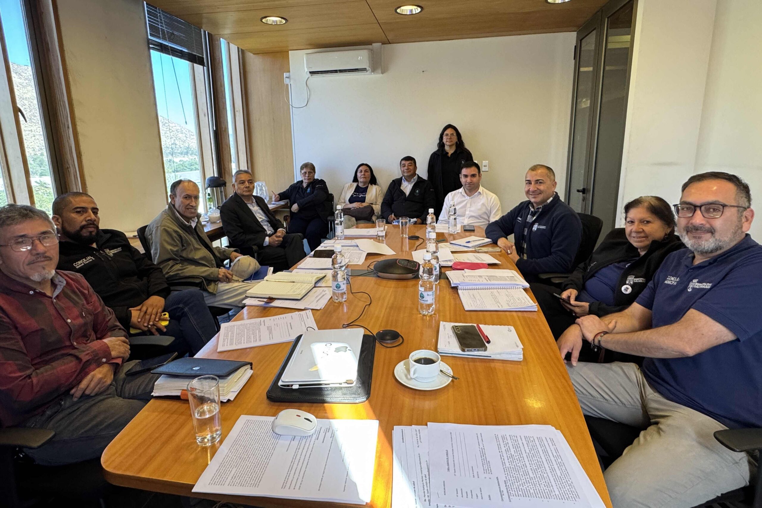 UNIÓN COMUNAL DE APR/SSR DE SALAMANCA VISIBILIZA SU LABOR Y LOS DESAFÍOS HÍDRICOS EN SESIÓN DEL CONCEJO MUNICIPAL