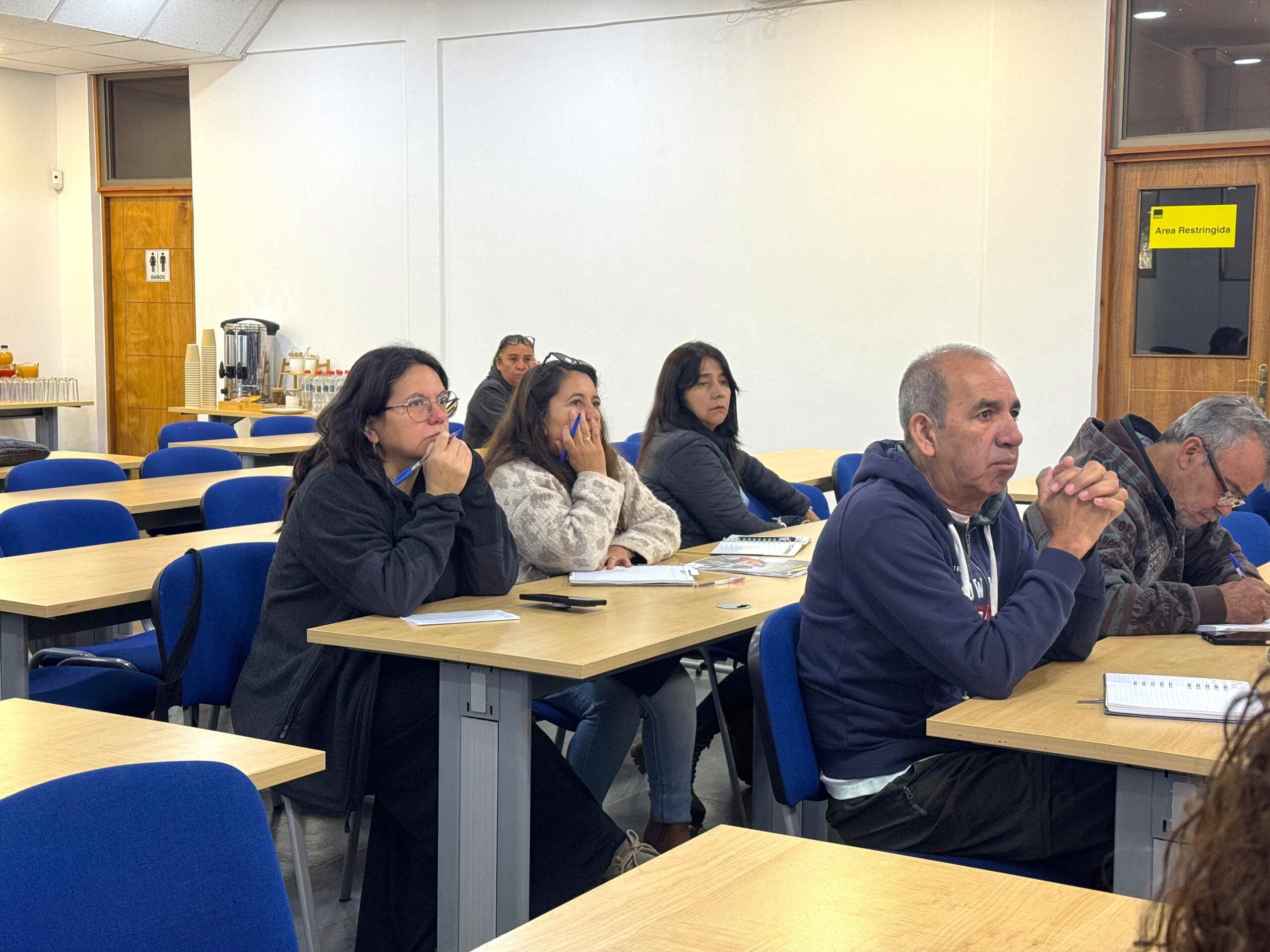 5 Charla Ley Karin